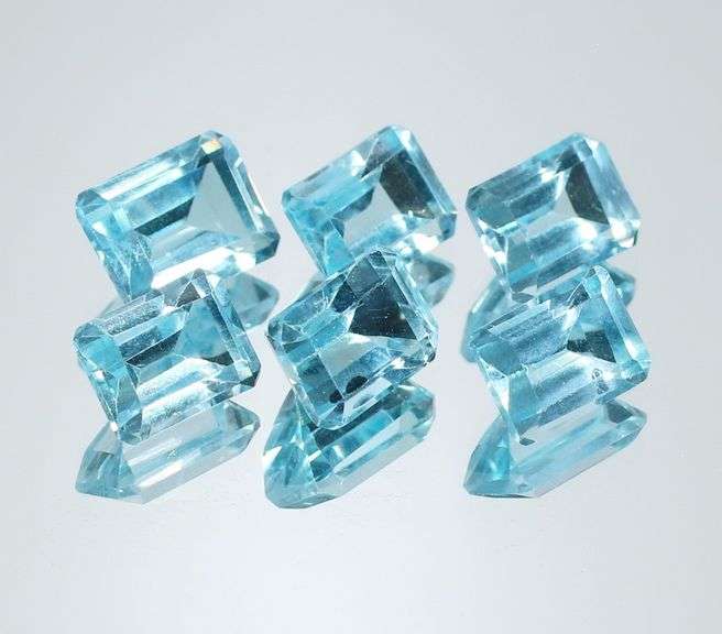Simply ravishing 14.32ct baby blue Topaz set