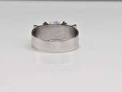 Mens Sparkling 2.5 Ct VVs1 White Fire Moisanite Ring