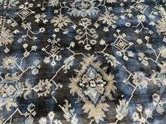 Beautiful Clasic Design Rug 8x10