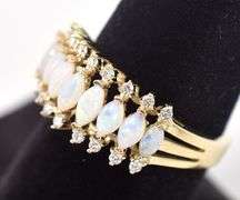Gorgeous 14K Yellow Gold Opal and Diamond Gemstone Ring