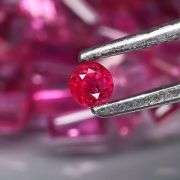 Premium 3.93ct 60 piece mixed cut Ruby set