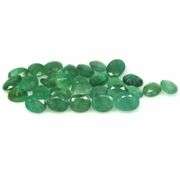 Bright emerald green 9.70ct 30pc Emerald set