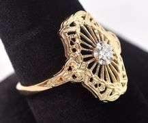 Vintage 14K Yellow Gold Diamond Ring