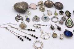 Group lot of Vintage 925 sterling silver mixed jewelry