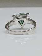 Sparkling 2.25 Ct VVs1 Trillion Cut Emerald Green Moissanite Ring
