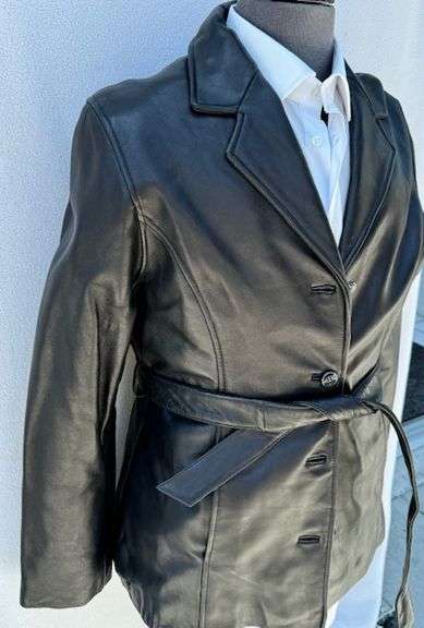Fine Lamb Leather Jacket by Mattzini