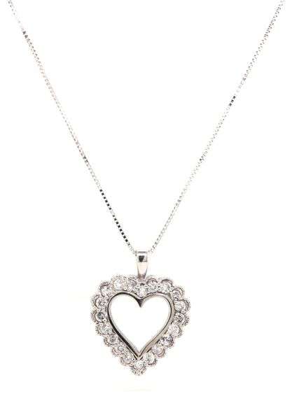 14kt White gold 0.80ctw diamond heart shaped pendant on chain