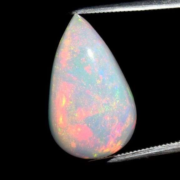 Fiery flashing 6.60ct frosty white Jelly Opal
