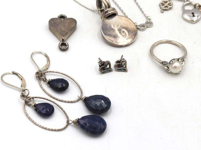 Group lot of Vintage 925 sterling silver jewelry