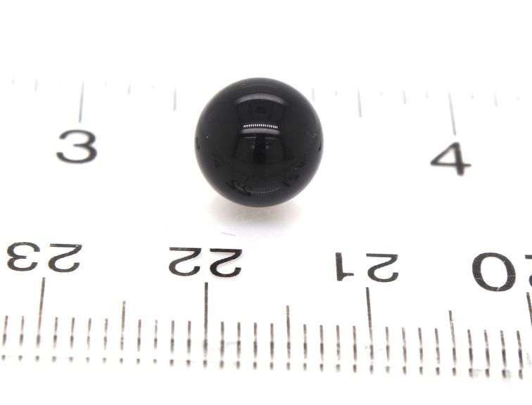 14kt Yellow gold 8-8.5mm black onyx stud earrings
