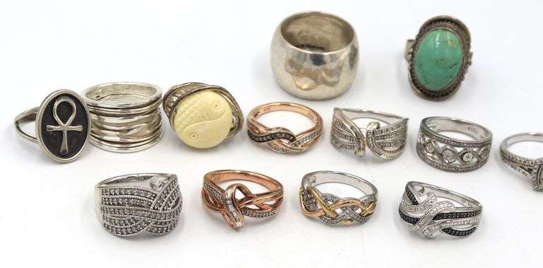 Group lot of 14 Vintage 925 sterling silver rings