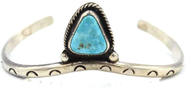 Vintage 925 sterling silver Turquoise cuff bangle