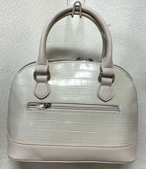Stylish Designer Bag By David Jones-Paris