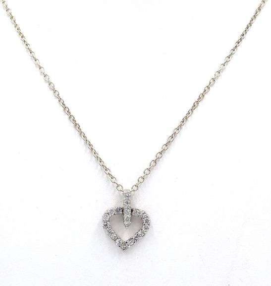 Vintage 925 sterling silver heart shaped crystal pendant on chain necklace