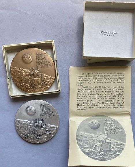 1969 Apollo 11 Bronze and Pure Silver Medals