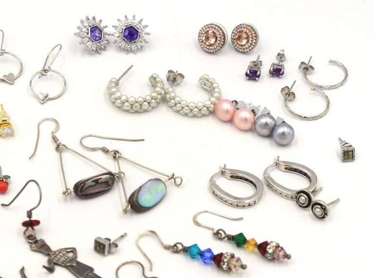 Group lot of Vintage 925 sterling silver earrings