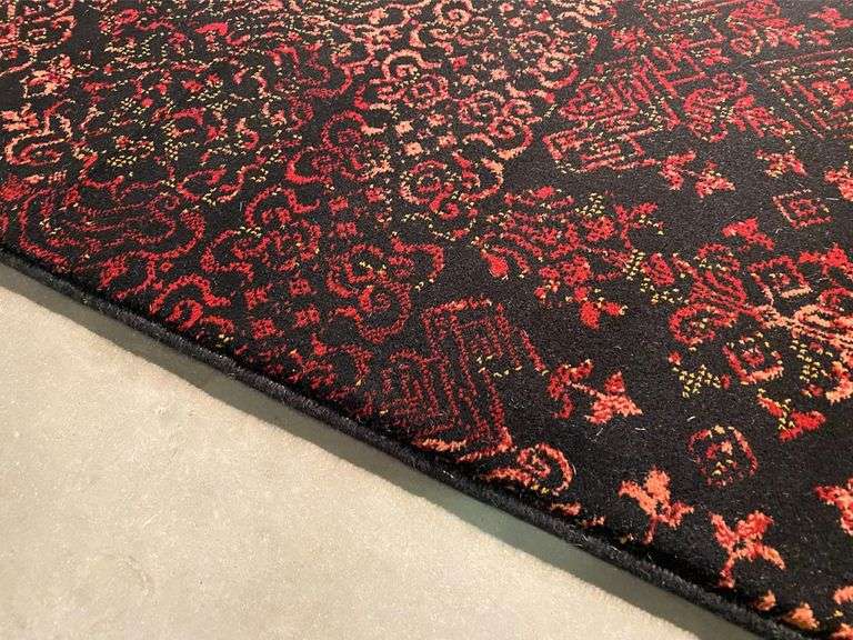 Stunning Euro Blend of Fashion &Tradition 7x10