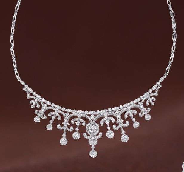 Beautiful large sterling silver dancing necklace