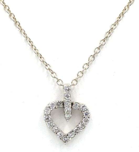 Vintage 925 sterling silver heart shaped crystal pendant on chain necklace