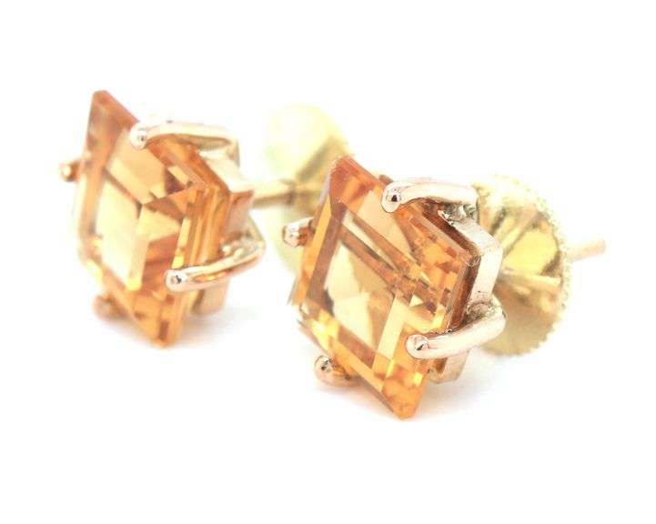 14kt Yellow gold 2ctw square citrine stud earrings