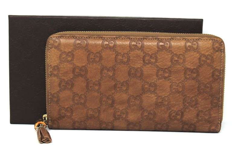 Gucci Continental wallet