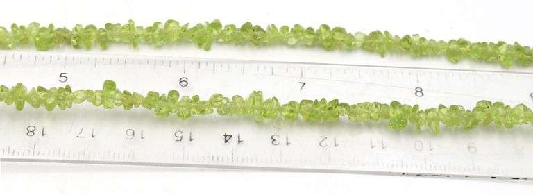 Group lot of 4 Peridot chip beads necklaces
