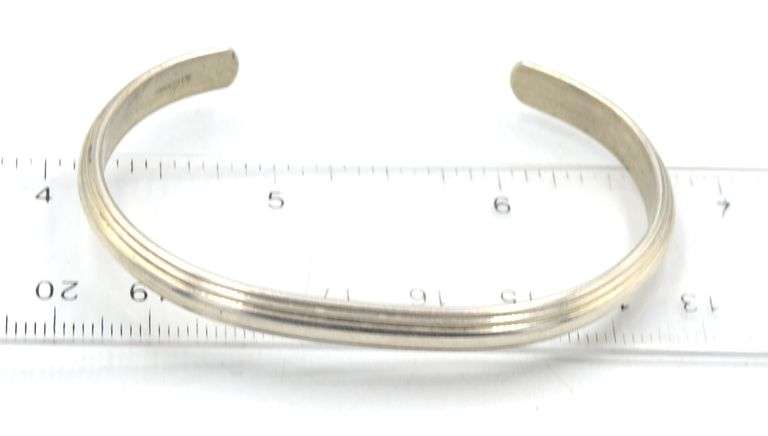 Vintage 925 sterling silver cuff bangle