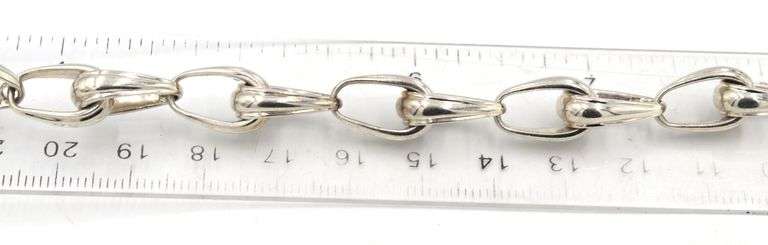Vintage 925 sterling silver oval link bracelet with toggle clasp