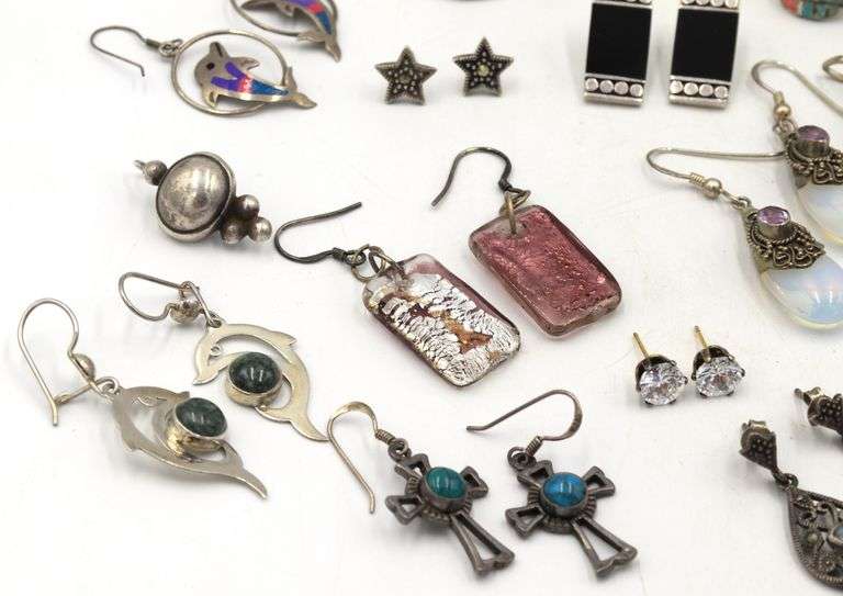 Group lot of Vintage 925 sterling silver earrings