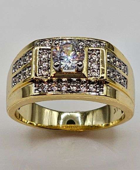 Men's 14 Kt Gold Plate 3.85 Cttw Lab Simulated Diamond Ring.