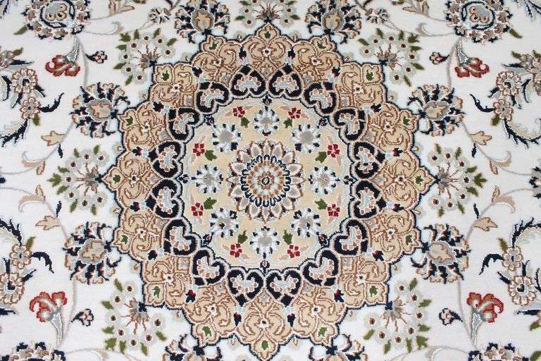 Handmade Round Nain Design 8.0x 8.0