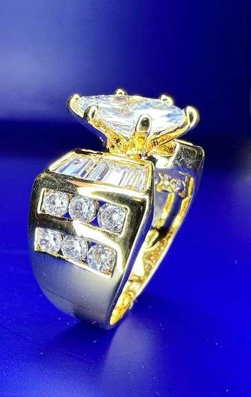 Ladies Sparklin14 Kt Tri-Layered Yellow Gold Plated Rare 3.35 Ct Marquis Cut Lab Simulated Diamond R