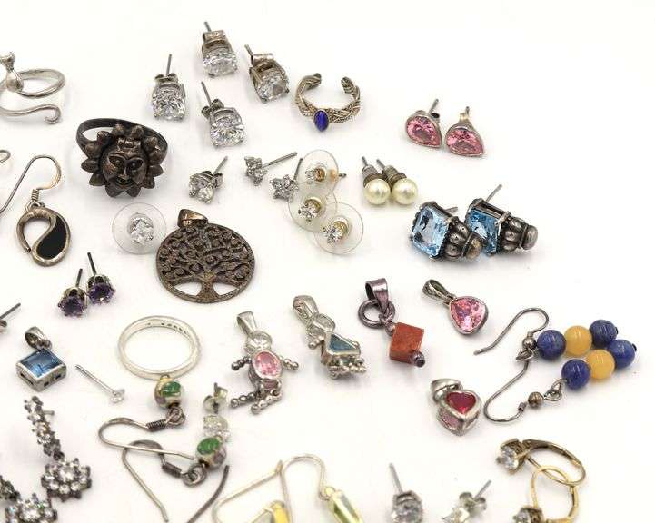 Group lot of vintage 925 sterling silver mixed jewelry