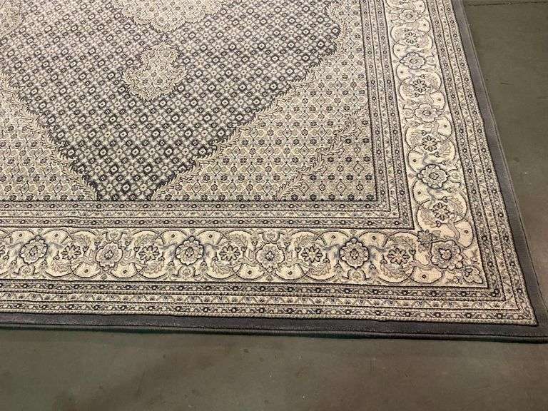 Stunning Euro Blend of Fashion &Tradition 8X11