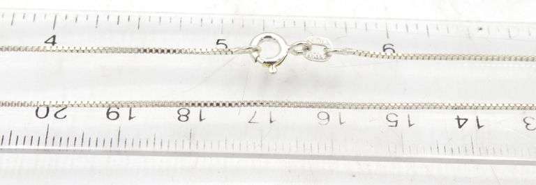 Group lot of  vintage 925 sterling silver necklaces