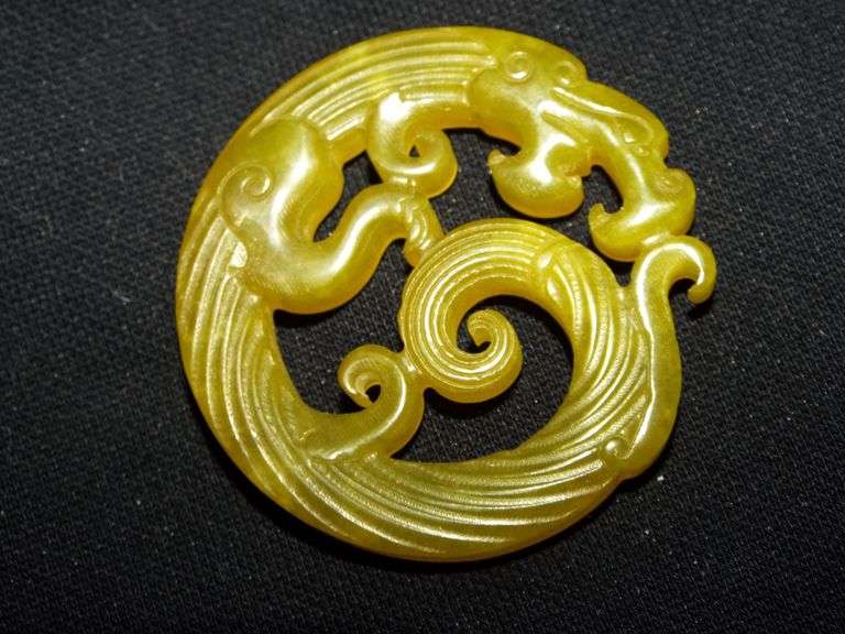 Powerful Chinese Dragon design Amulet / Pendant