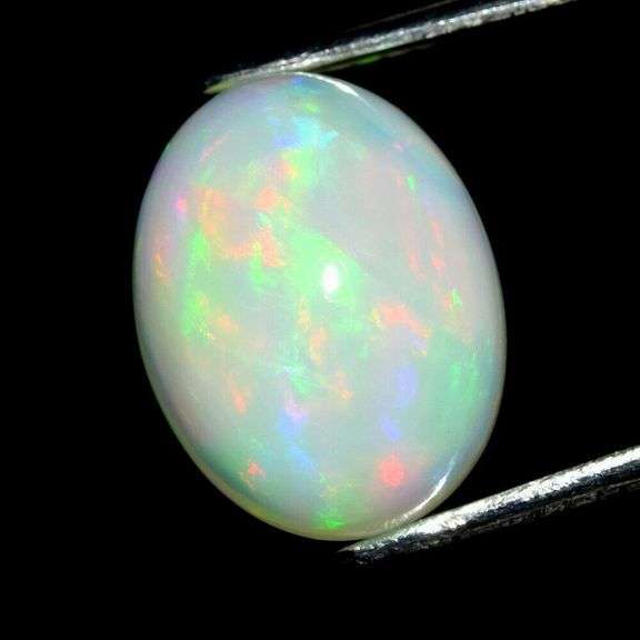 Ravishing 4.08ct snow white Welo Opal