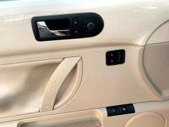 2009 Volkswagen New Beetle Coupe 2dr Auto S