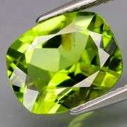 Eye catching 3.87ct Burma green Peridot