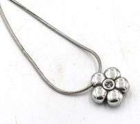 Vintage 925 sterling silver flower style pendant on chain necklace