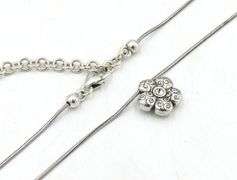 Vintage 925 sterling silver flower style pendant on chain necklace