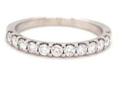 Platinum 0.60ctw diamond band