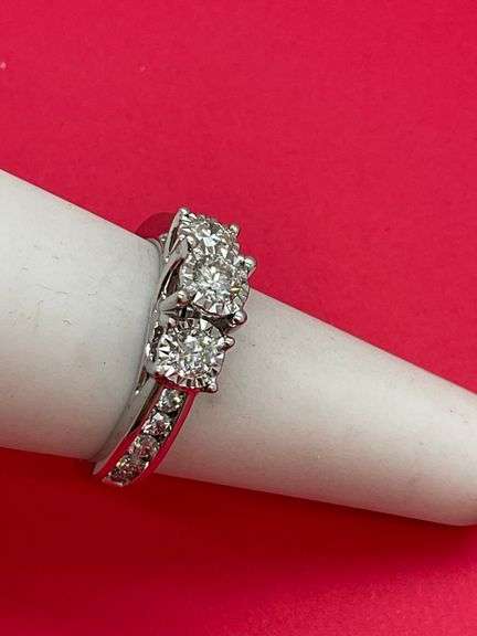 CERTIFIED BRAND NEW 14K WHITE GOLD DIAMOND RING