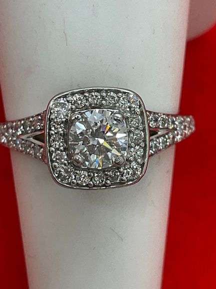 CERTIFIED BRAND NEW 14K WHITE GOLD DIAMOND ENGAGEMENT RING. 1.00 CARAT