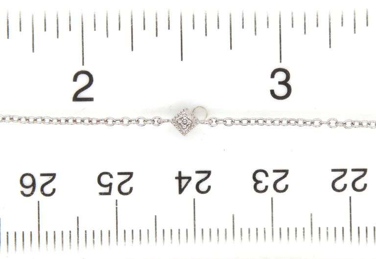 14kt White gold diamond accent chain necklace