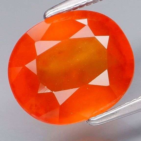 Collectors fiery 3.90ct top color Hessonite Garnet