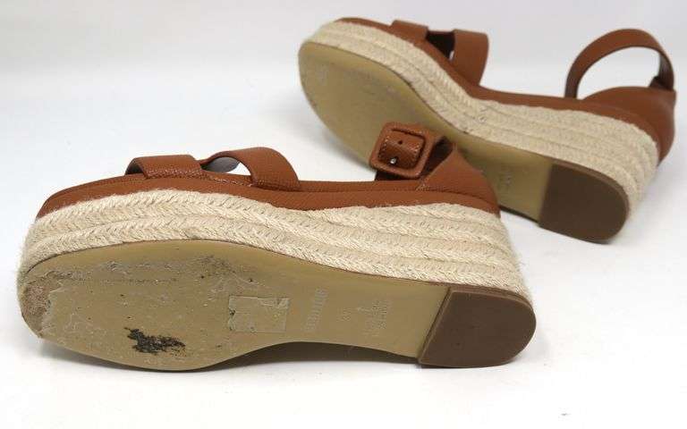 Italian calfskin wedged rope heel