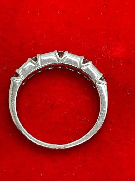 LADIES CERTIFIED 14K WHITE GOLD DIAMOND BAND