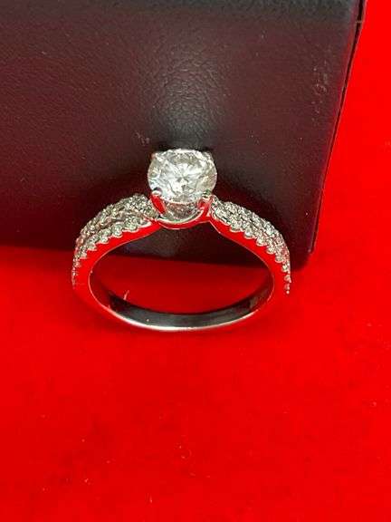 CERTIFIED BRAND NEW 14K WHITE GOLD DIAMOND ENGAGEMENT RING. 1.30 CARAT