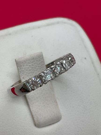 CERTIFIED PLATINUM DIAMOND BAND BY DEBEERS. 1.00 CARAT